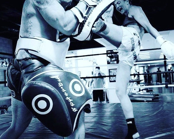 Muay Thai Thigh-Strap Low Kick Pad (Perfect for Coaches) - FitZone360